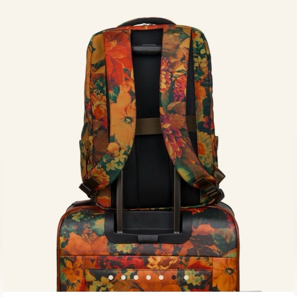 Patricia Nash Vivo Backpack - Picture 6 of 11